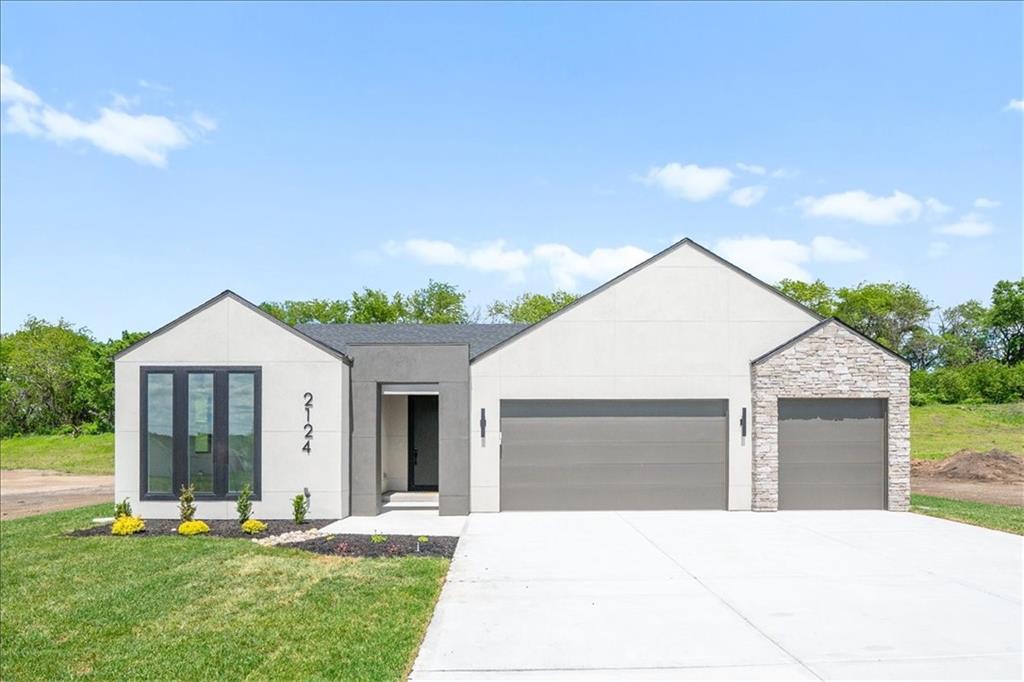 2124 SW Wheatfield Drive