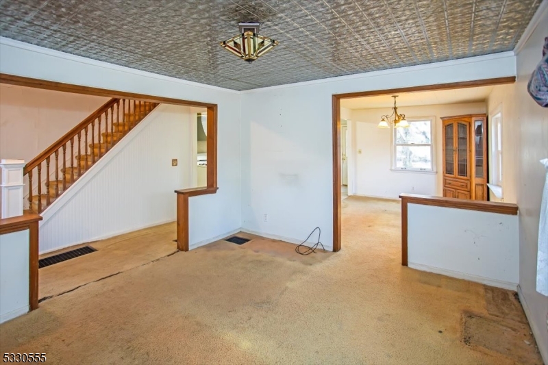 9 Hart St