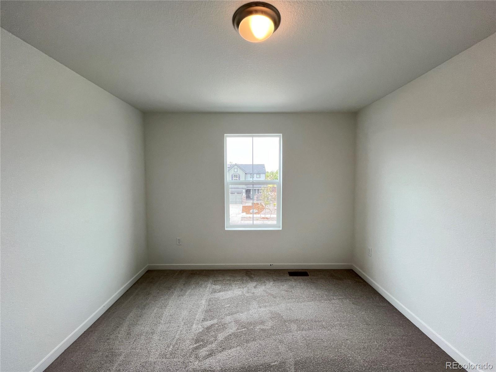 3904 N Picadilly Court