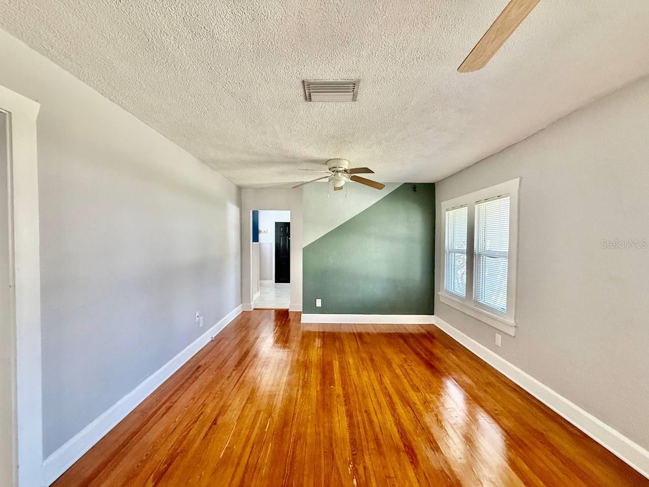 2120 46th Av N