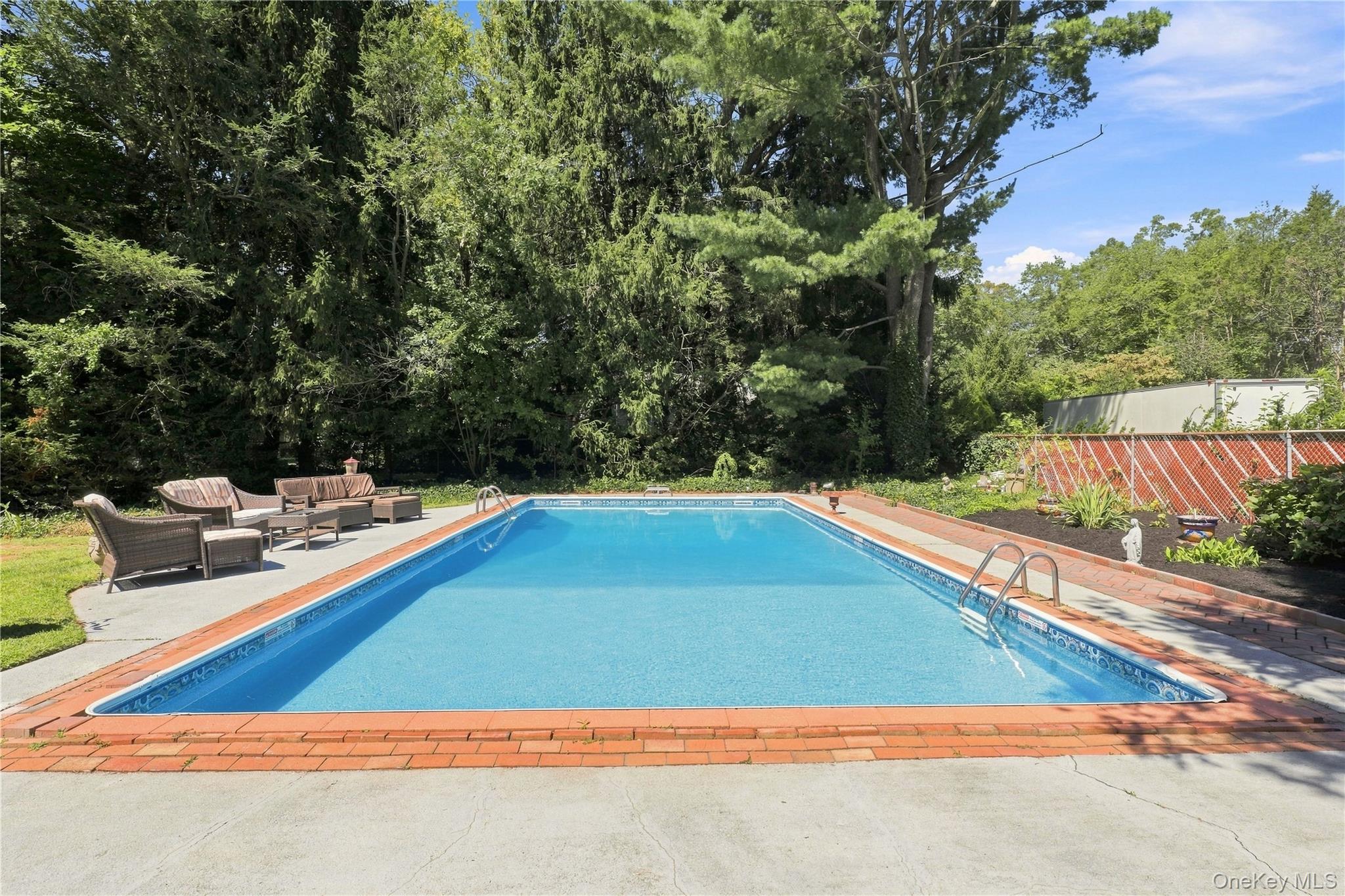 77 Whitson Road