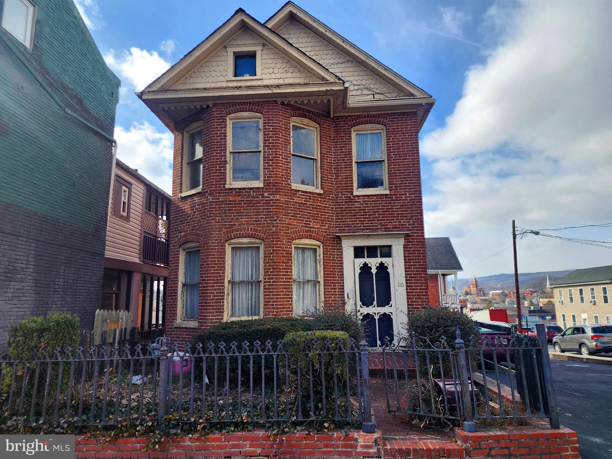 116 Decatur St  