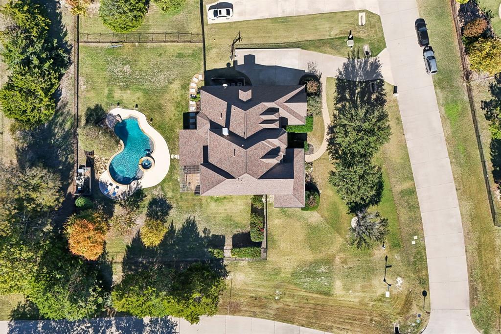 5801 Hathaway Drive