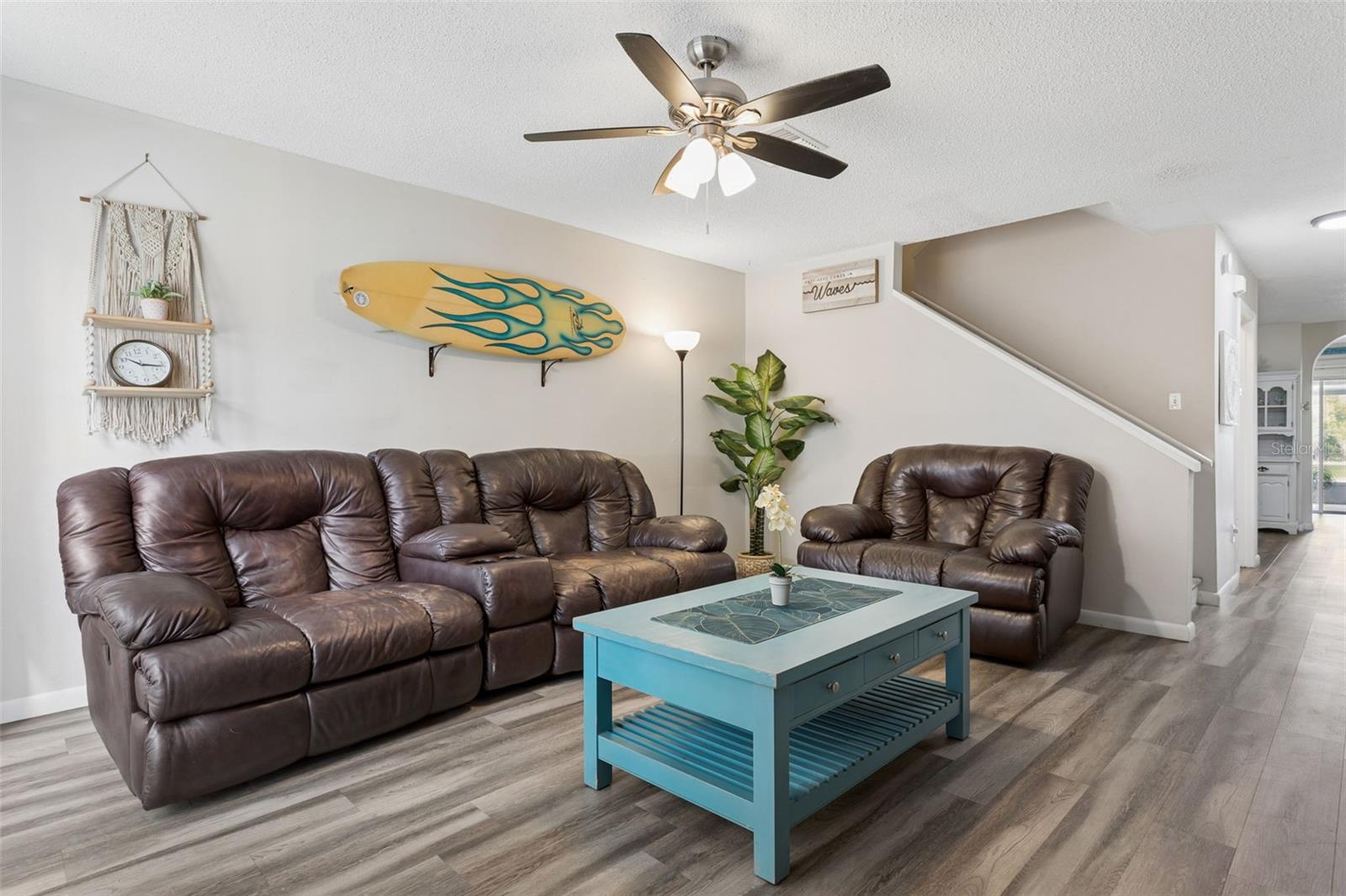 425 Kensington Lake Circle
