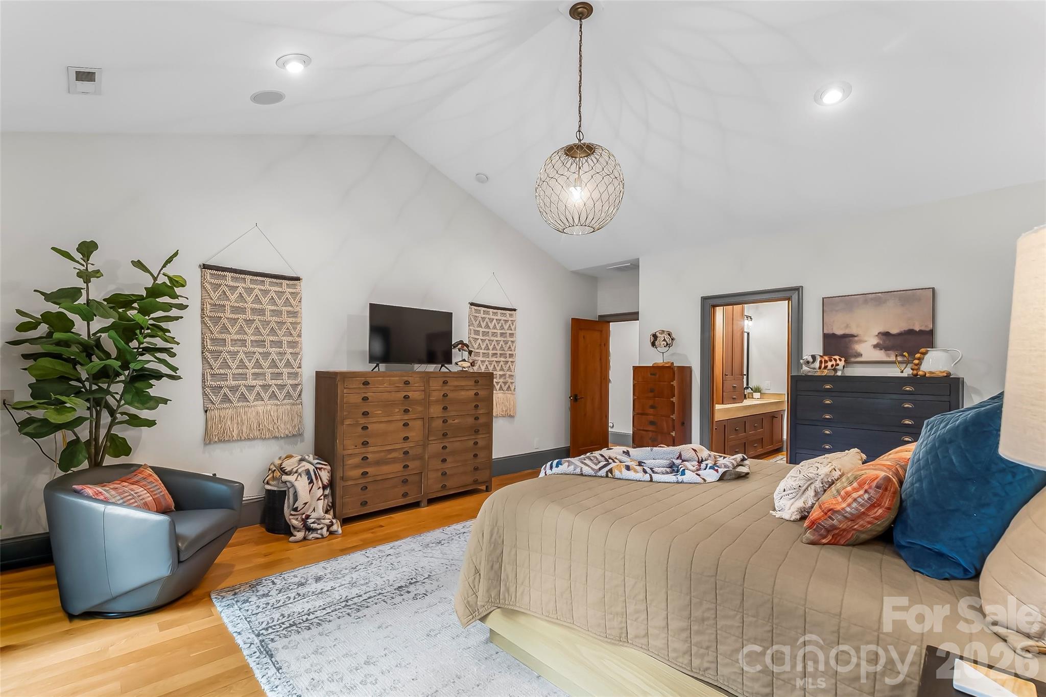 5069 Lighthouse Court