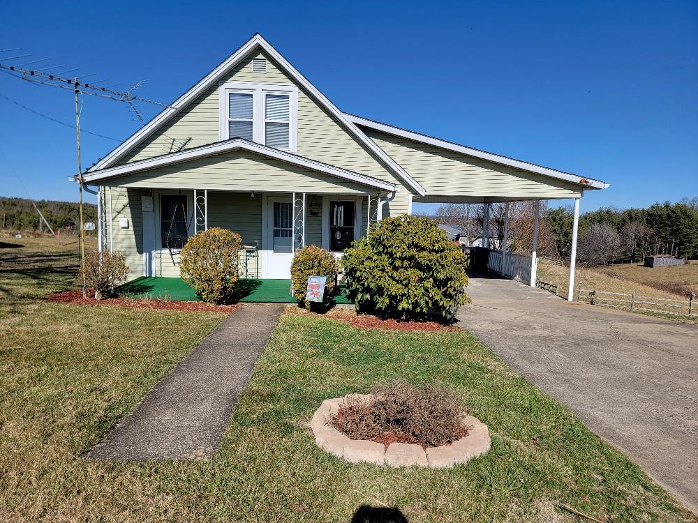 Residential for sale in Galax, Virginia, 85595