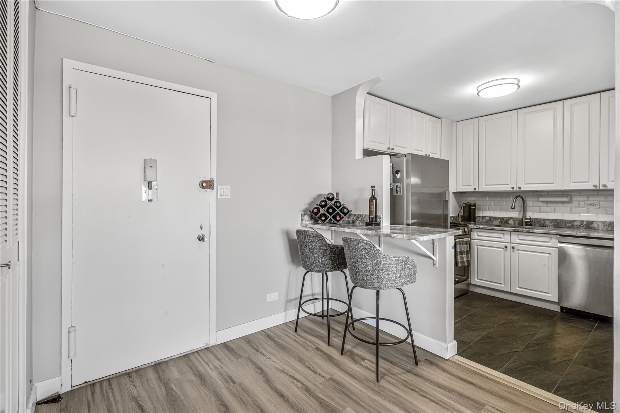 It's all about the View. Totally Renovated with an Open Kitchen, Large Living Rm/Din. Rm, Bedroom has a Huge Walk In Closet. Pvt. Terrace With Gorgeous Full South East unobstructed Water View . Luxury High Rise Bldg. 24 Hr. Doorman & Security. State Of Art Gym. Shopping Arcade W/ Restaurant/Deli/Grocery Store. Beauty Spy, Pool, Gym, Tennis & Party Room. Monthly Outlay of $1,737.90 Includes G+E , Taxes, Central A/C + Heat + Assessments. Indoor Garage parking Avail $190  Monthly, Cable and Special Spectrum pkg available Cable +Internet $70 per month, Additional information: Appearance: Mint