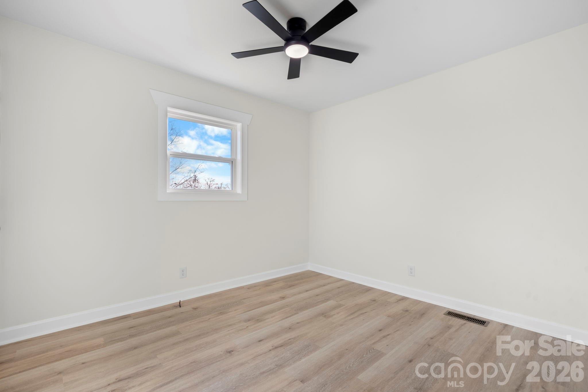 106 Royalwood Drive