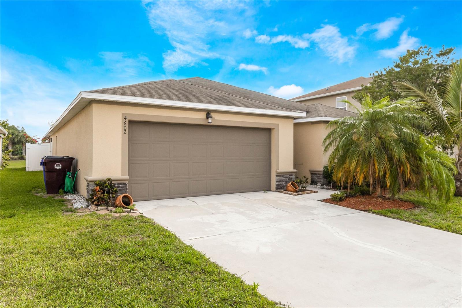 4602 Harvest Row Lane