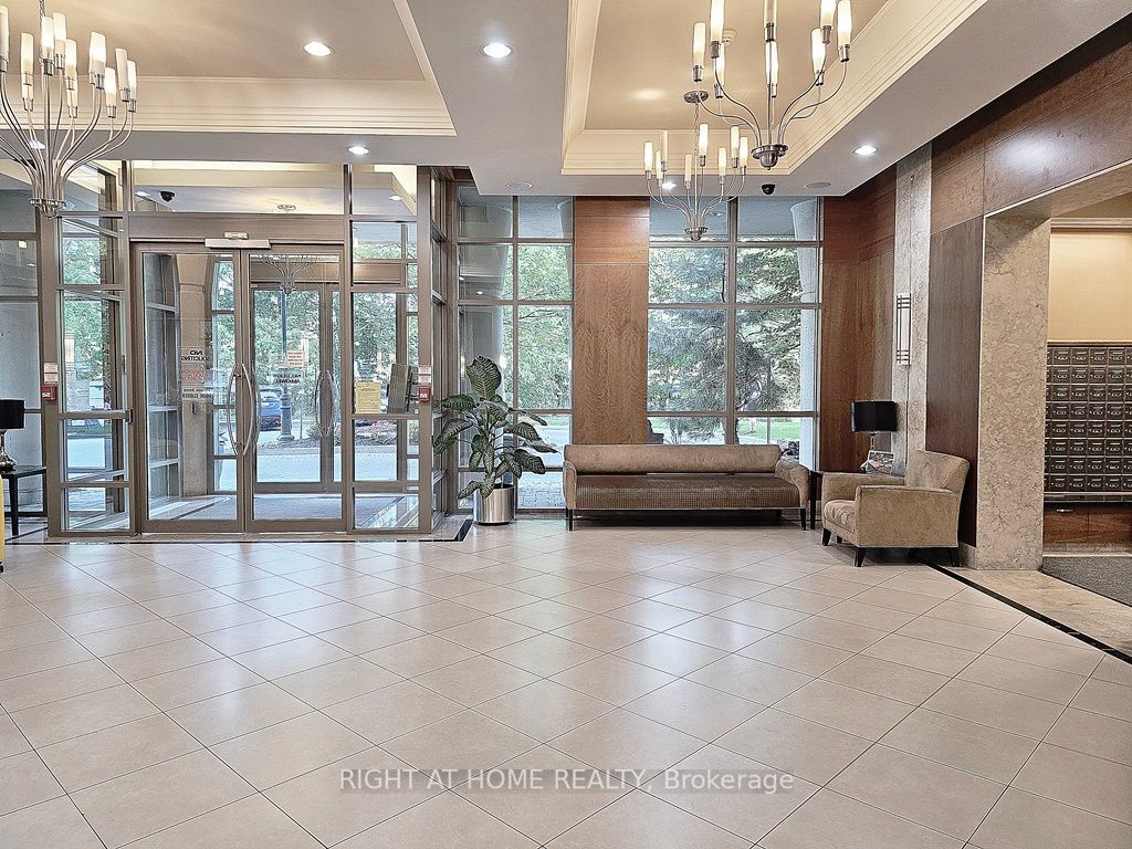 238 Bonis Ave 2619