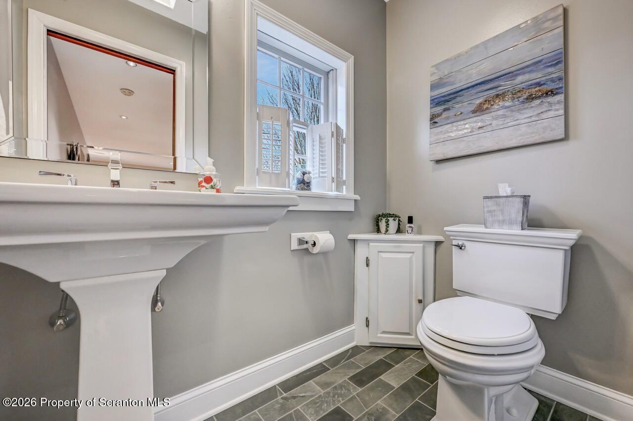 15 Longview Terrace