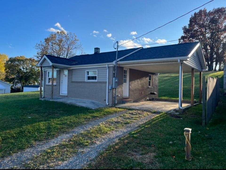 Residential for sale in Hillsville, Virginia, 93750