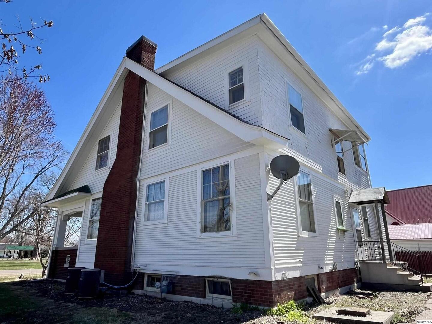 100 S Franklin St.