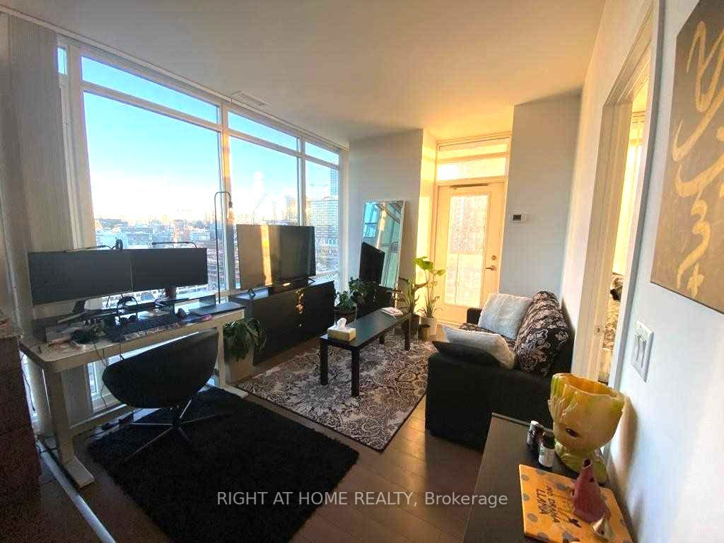 170 Fort York Blvd 1504
