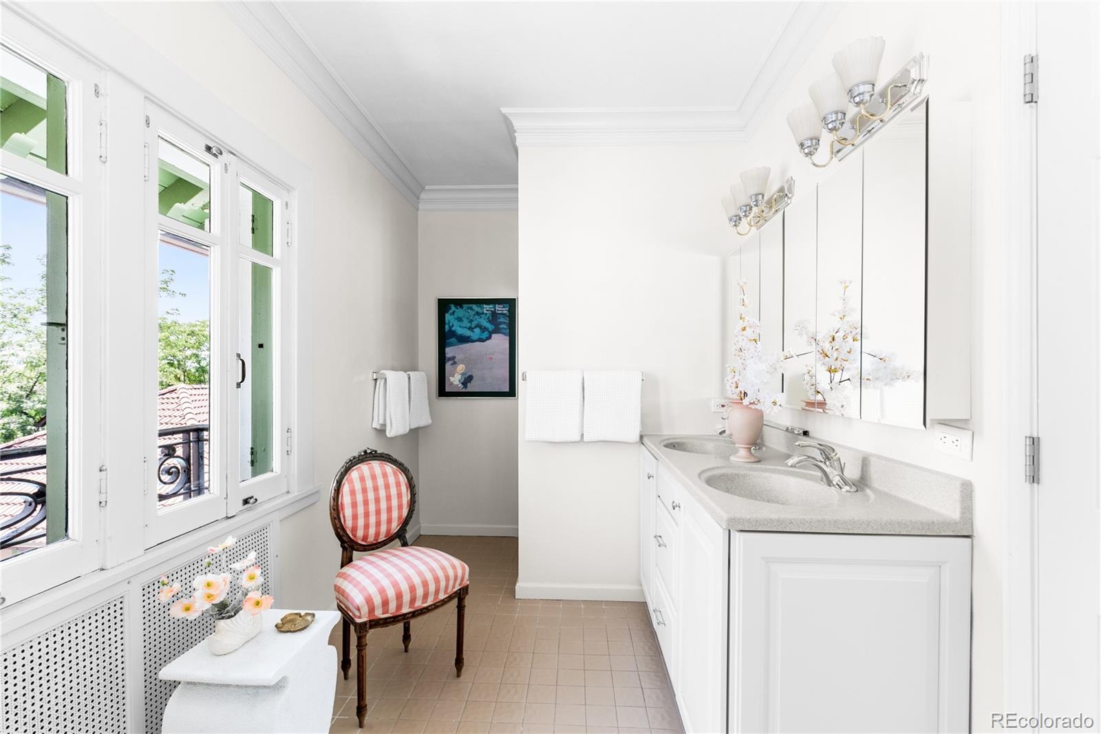 707 N Washington Street B