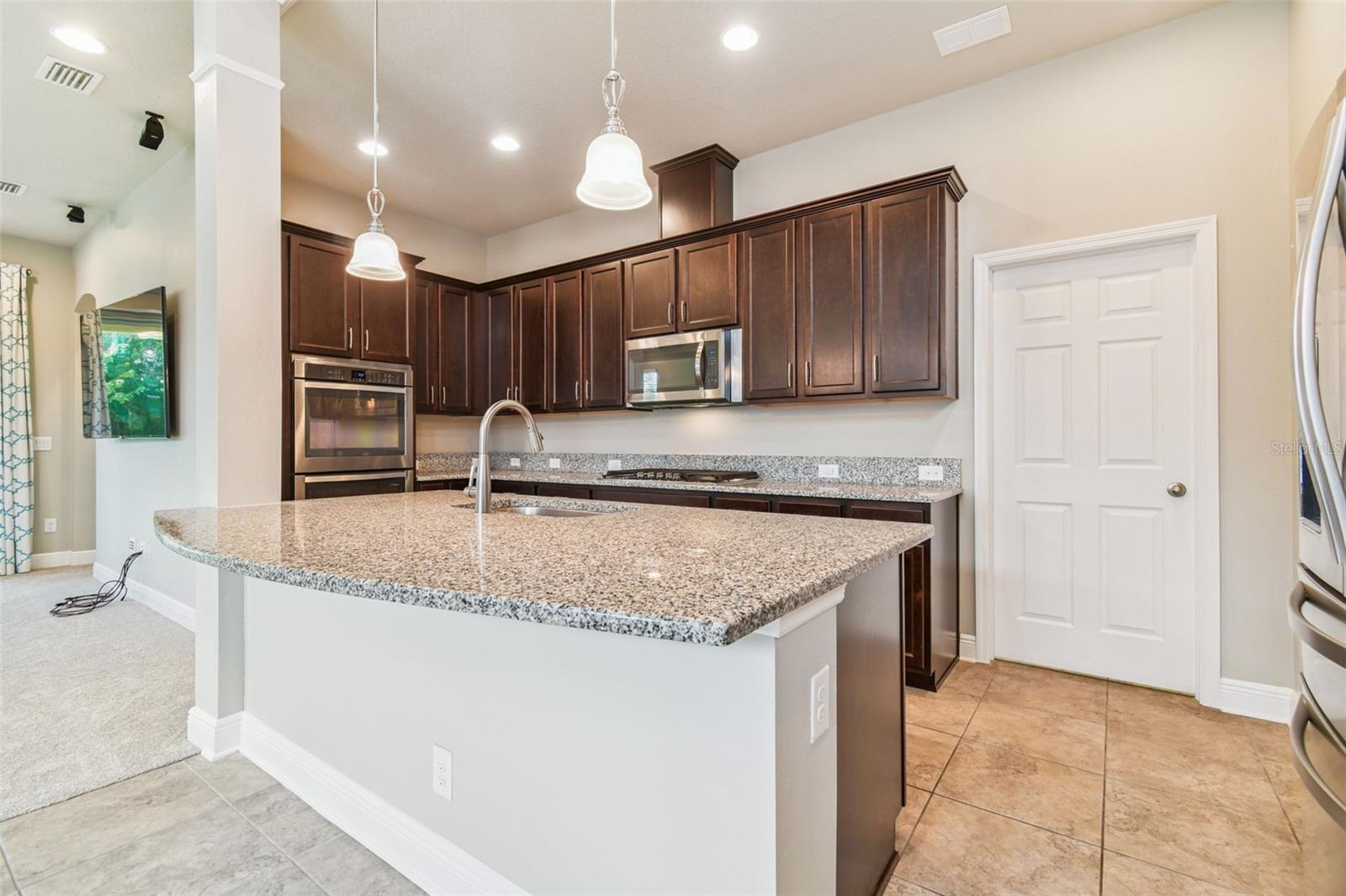 7508 Sea Lilly Court