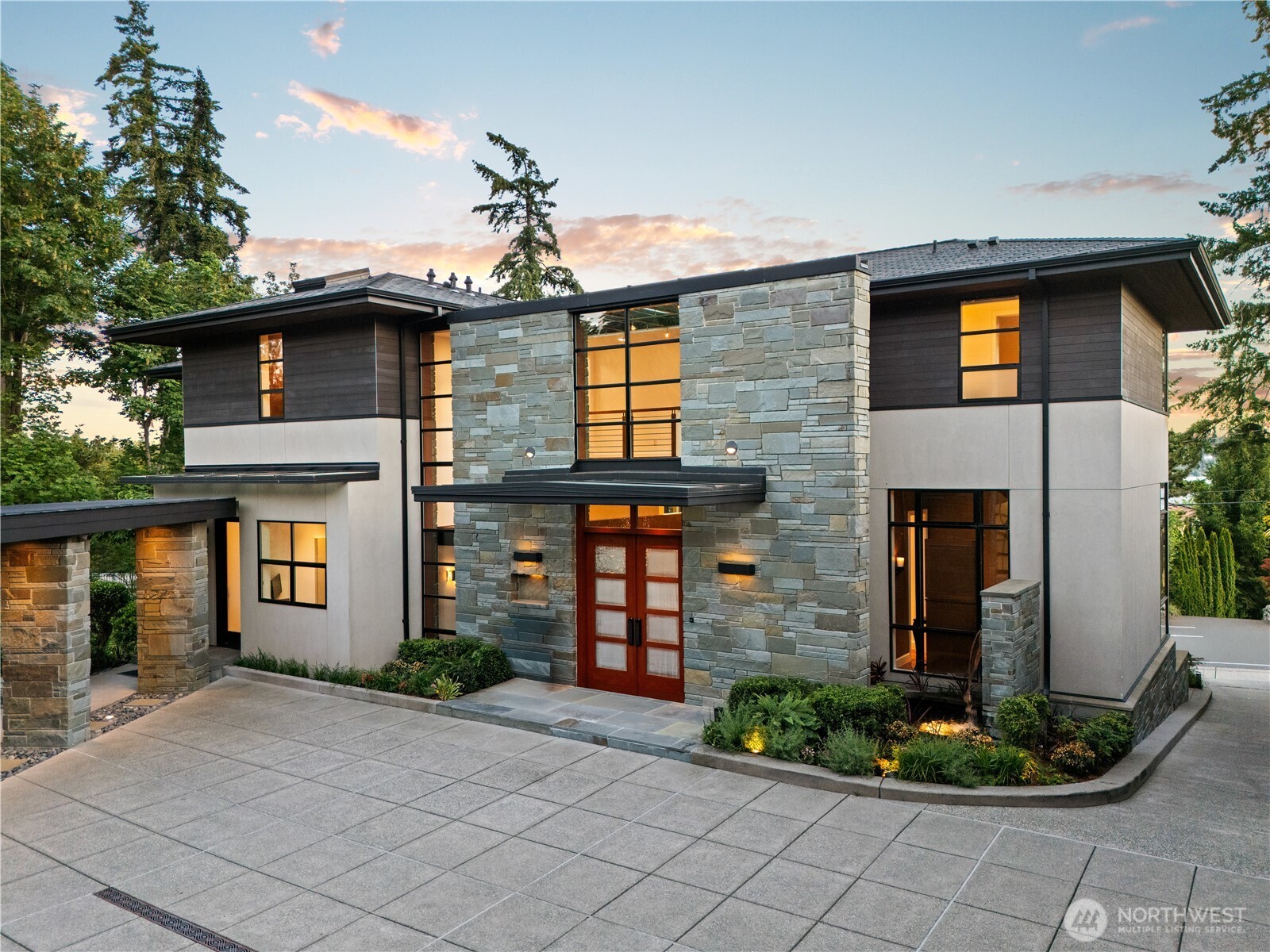 Bellevue - 9632  Lake Washington Boulevard NE