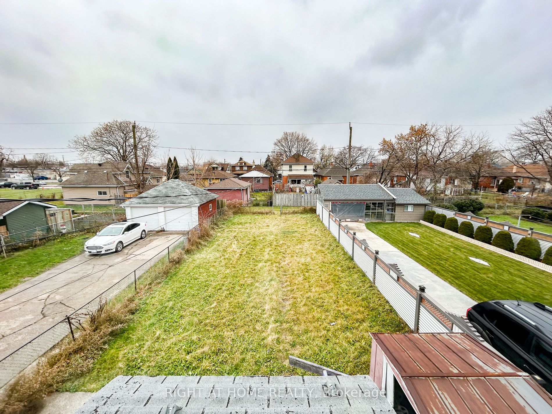 1539 Parent Ave