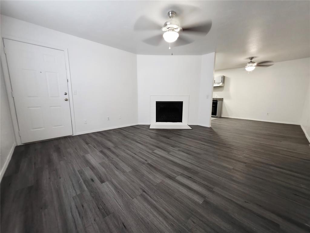 Attention future students, owners and investors!! This vacant move-in ready 2bed 1.5bath condo comes with many upgrades to ensure peace of mind and convenience:Stackable washer & dryer (RARE), vinyl flooring throughout, fresh paint, newer HVAC system ~3yrs old. The HOA also just replaced all siding and roofs for added value and longevity. Additionally, this unit is located between both swimming pools, the mailboxes & there is plenty of parking right outside your living room window.The University of Oklahoma is within biking distance as well as many restaurants, grocery & shopping areas! Schedule your showing today! Buyer to verify all listing information.