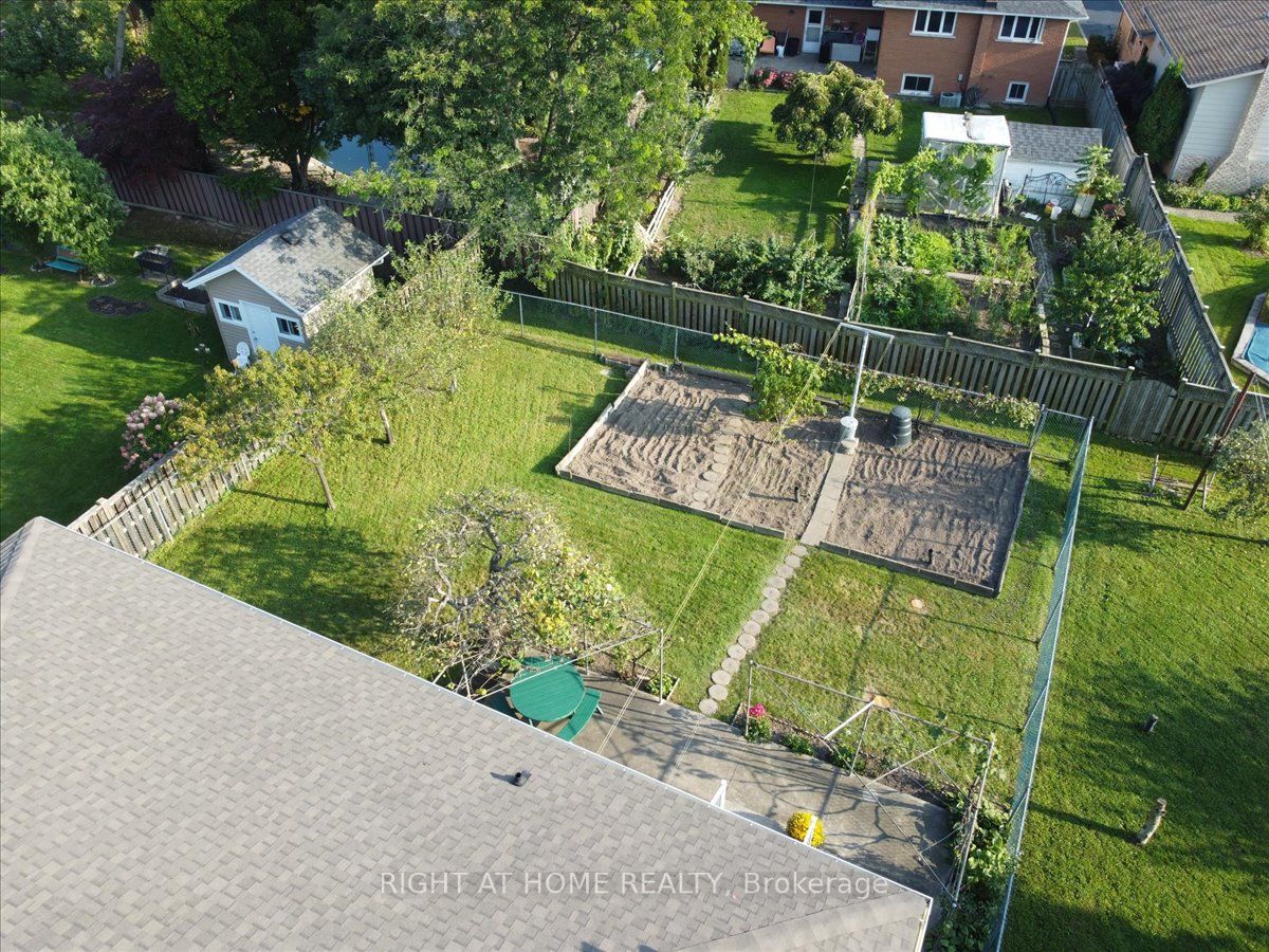 52 Wellbrook Blvd