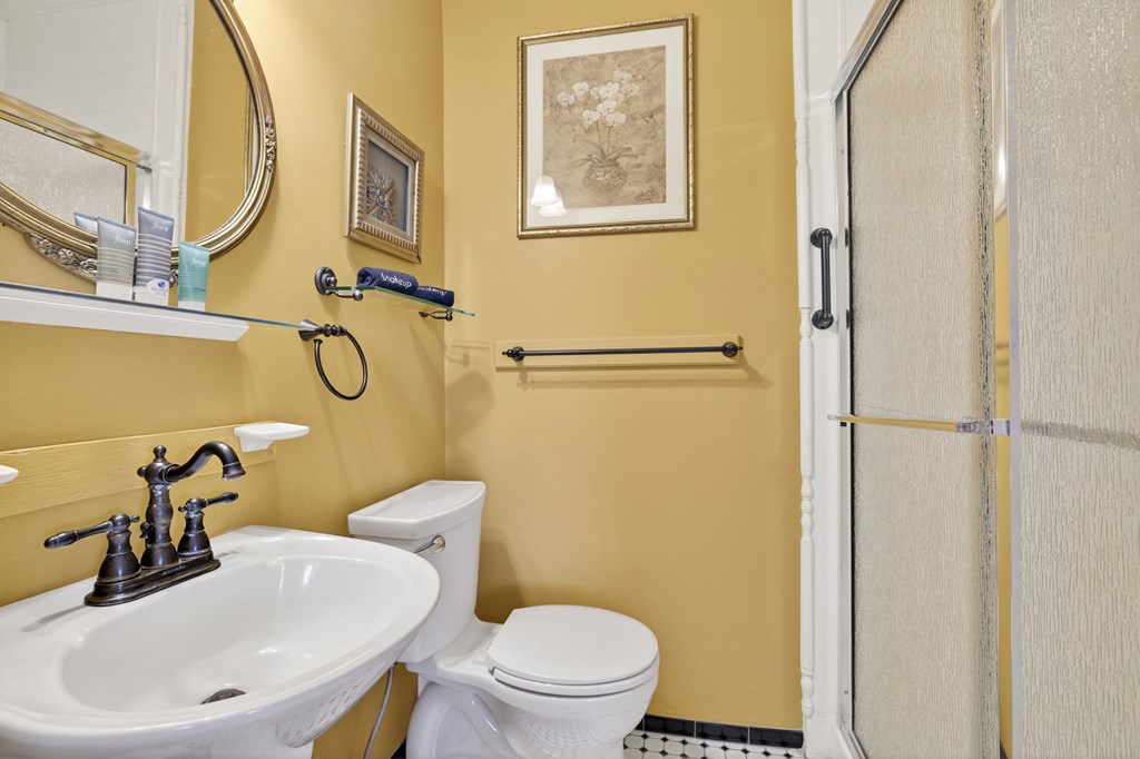 403 Tazewell Ave 384*
