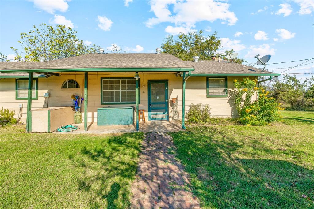 This 3 bedroom, 2 bath home sits on 3.918 acres in a peaceful country setting, offering plenty of space and potential. The home features good-sized rooms throughout, including a sunken living room with fireplace that gives the space a cozy, inviting feel. While the home could use some updating, it provides a solid foundation to make it your own—whether you’re looking for a quiet homestead, a small hobby farm, or simply room to spread out. Enjoy the wide-open views and the slower pace of country life, close to Patillo, TX so its just a short drive to town.