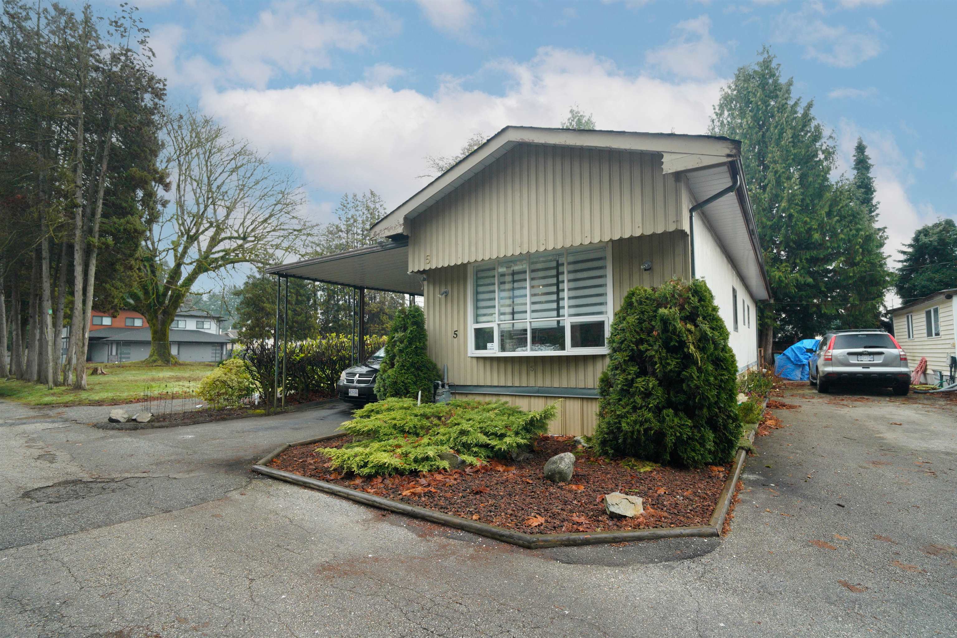 21163 Lougheed Highway 5