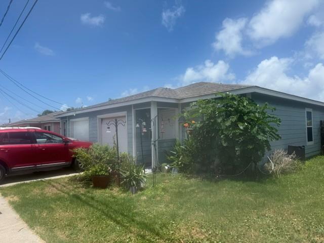 Investor Opportunity – Fully Occupied Duplex in a Prime Fulton Location! Don't miss this income-producing duplex offering 100% occupancy with long-term tenants already in place. Each unit features 2 bedrooms, 2 full bathrooms, and a single attached garage, providing comfortable living spaces that appeal to long-term renters. Ideally situated just minutes from downtown Fulton and with quick access to the bypass, this property offers convenience, strong rental appeal, and excellent investment potential. Whether you're looking to expand your portfolio or secure a turnkey investment, this well-maintained duplex delivers immediate rental income in a desirable location. Property Highlights: Fully rented with long-term tenants Two units, each offering 2 bedrooms and 2 bathrooms Single attached garage for each unit Convenient location near downtown Fulton Easy access to the bypass and surrounding amenities
