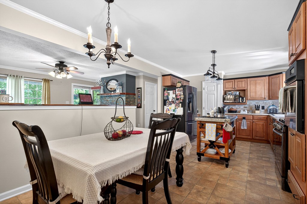80 Hidden Hollow Ln