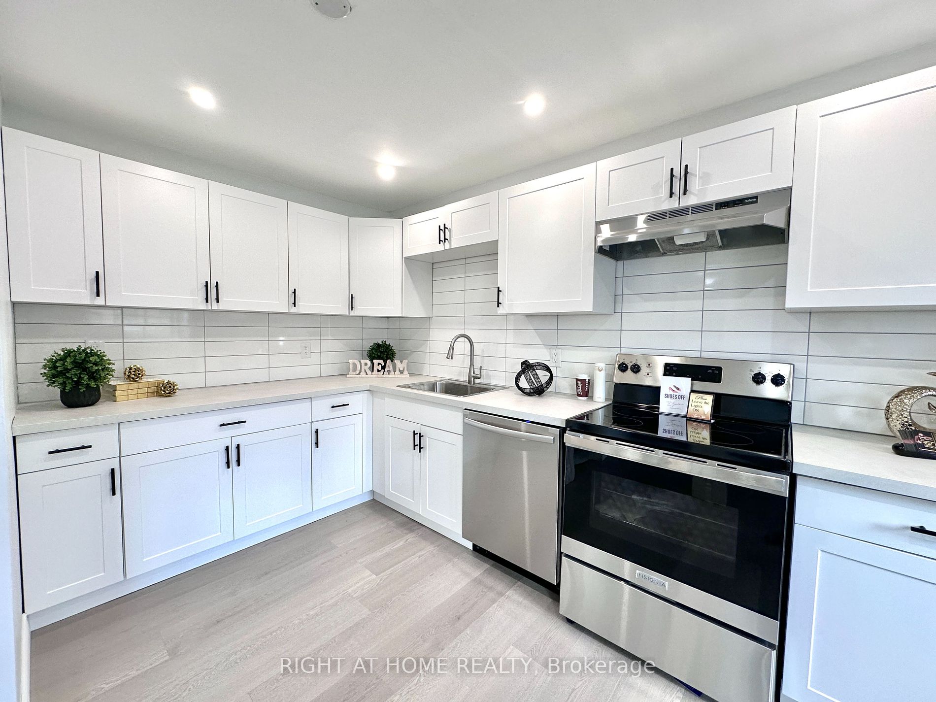 500 W Stone Church Rd C-03