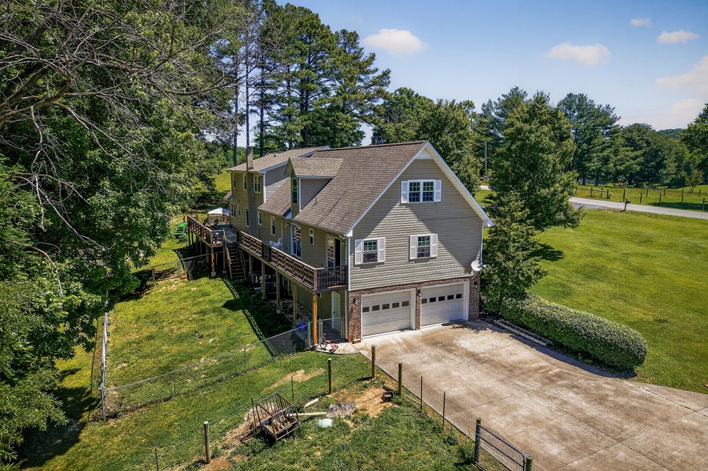 2246 Hidden Cove Rd
