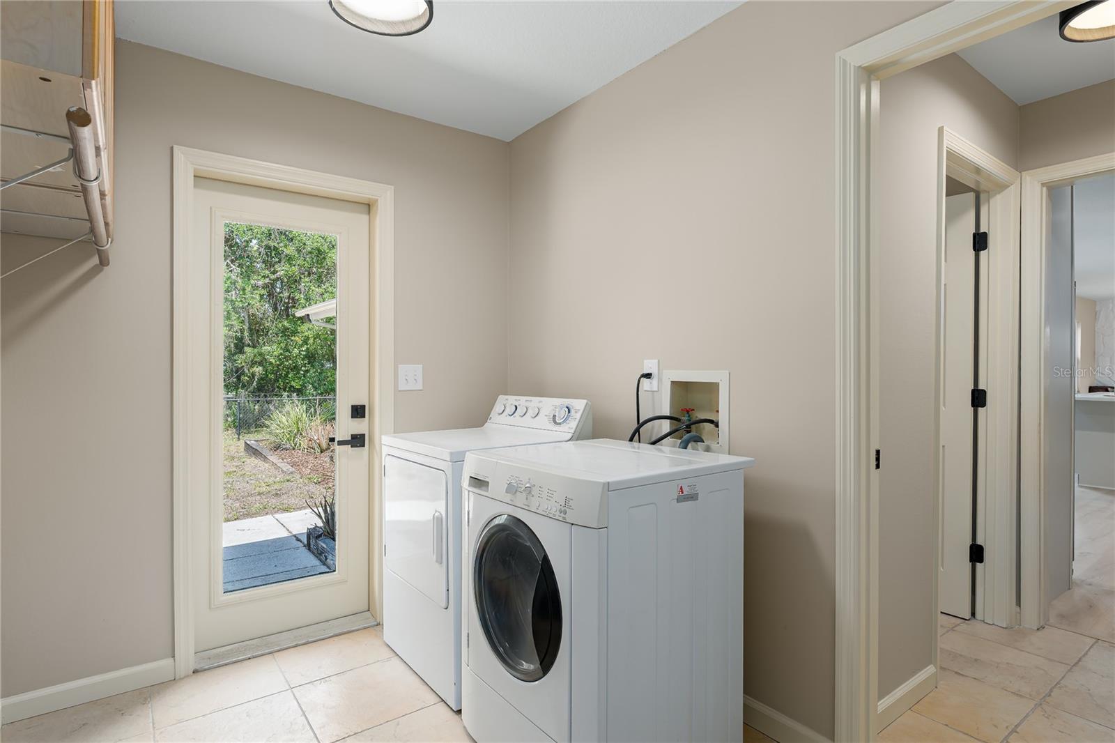 5403 Red Rooster Road