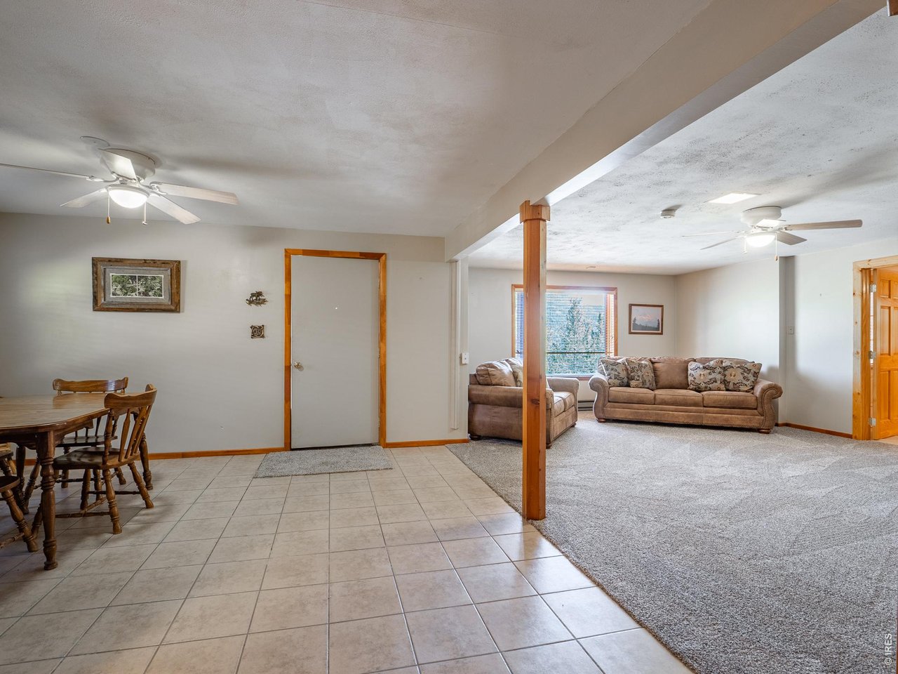 1847 Shoshoni Dr