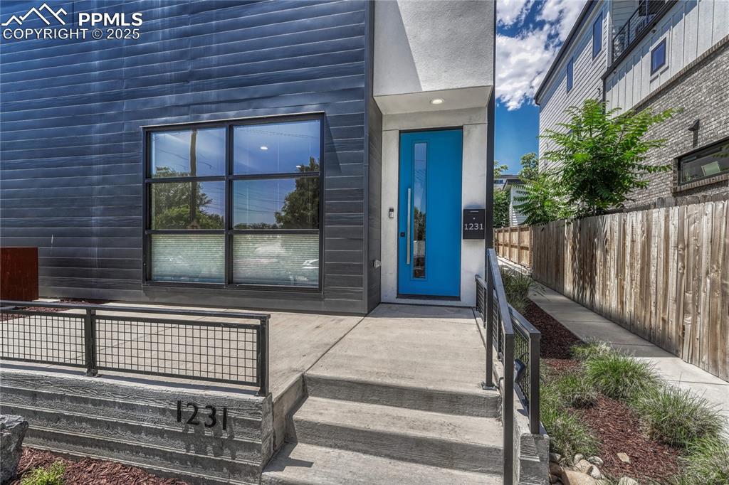 This 2-bed, 2.5-bath home is the definition of stylish and social. With a one-car detached garage, it mixes modern design with cozy, timeless vibes. Oak wood floors flow through the main level, while the bathrooms rock classic tile and subway surrounds. Plus, the tankless water heater
means hot showers, no waiting—ever. The bedrooms are plush and cozy—perfect for Netflix marathons or crashing after a night out. The kitchen is the ultimate flex: stainless KitchenAid appliances, gas stove with vented hood, subway backsplash, and a massive quartz island for meal
prep, cocktails, or just hanging out. The open layout makes this place feel airy and connected, ideal for chill nights in or hosting the whole squad. Outside is where this home really pops. The front patio is fully xeriscaped—aka, low-maintenance but Insta-worthy. Add some string lights,
sip your morning coffee or evening wine, and boom, instant vibe. But the real star? The huge rooftop Trex deck. This is your private sky lounge—perfect for sunset happy hours, stargazing, or just vibing under the pergola with your favorite playlist. It’s spacious, durable, and ready for everything from weekend brunch to late-night hangs.