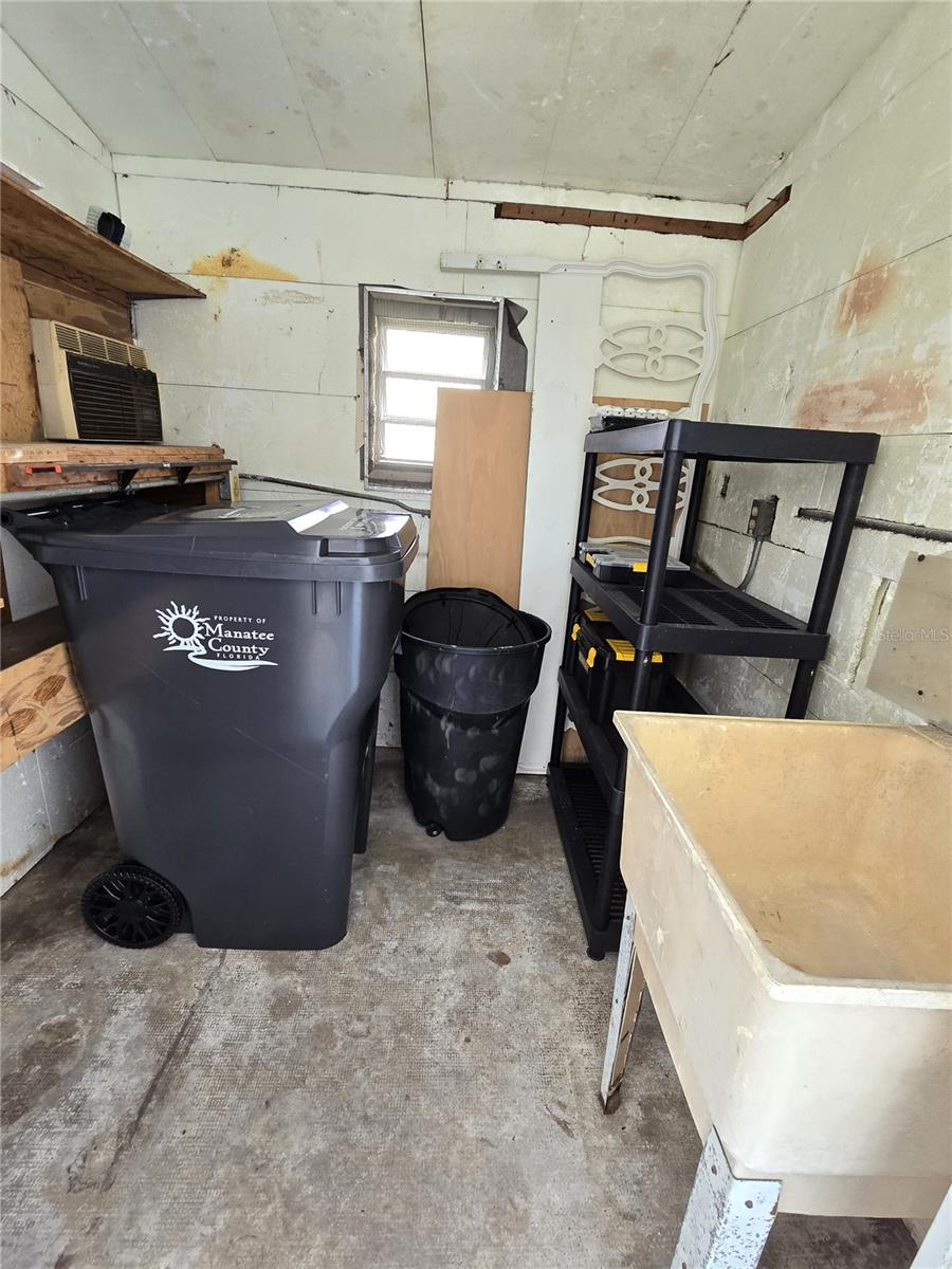 6710 36th Avenue E 37