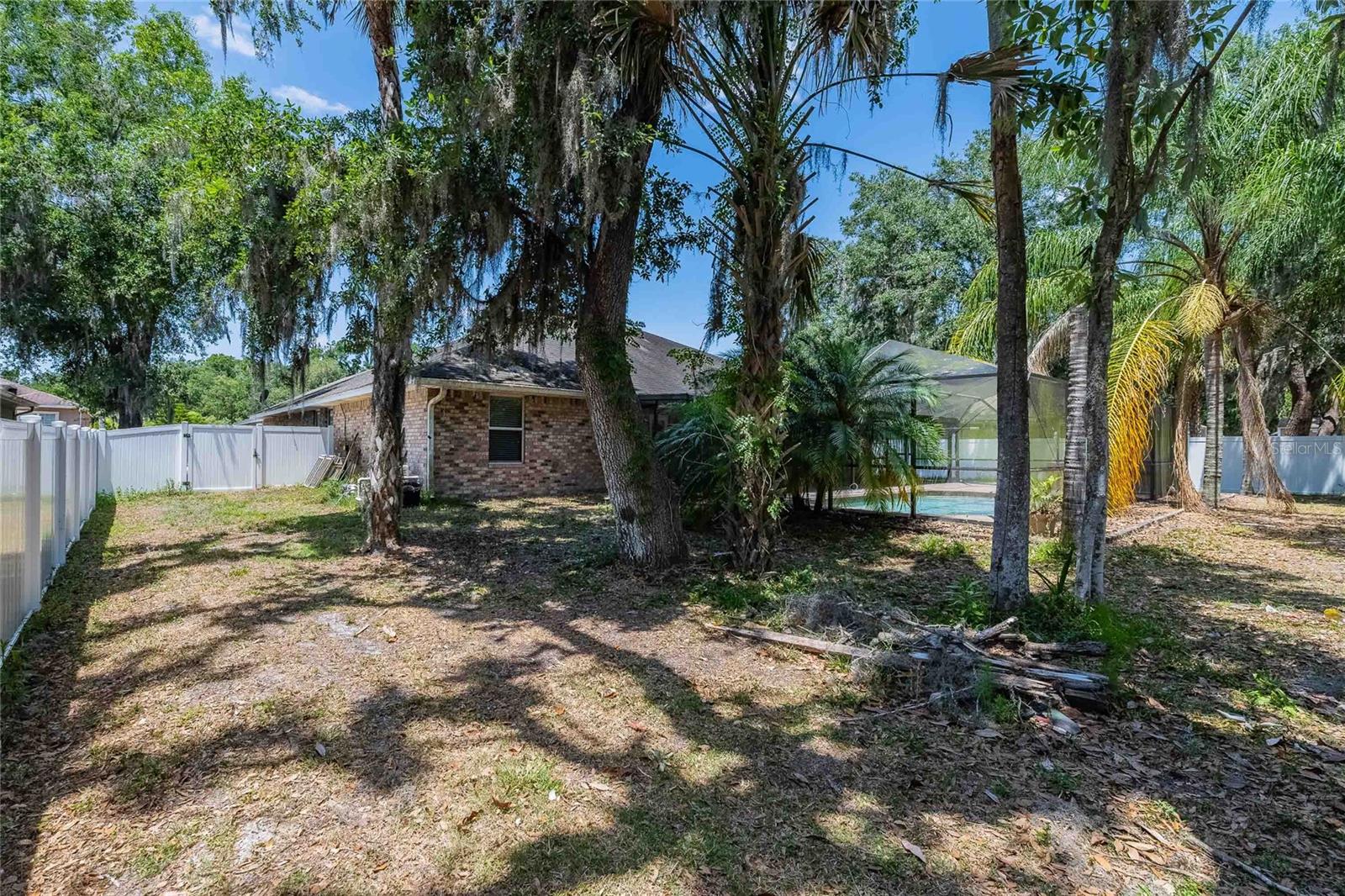 2933 Blackwater Oaks Drive