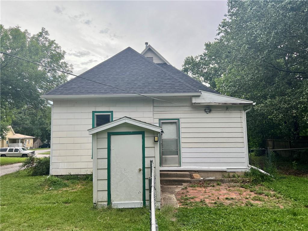 721 W Walnut Street