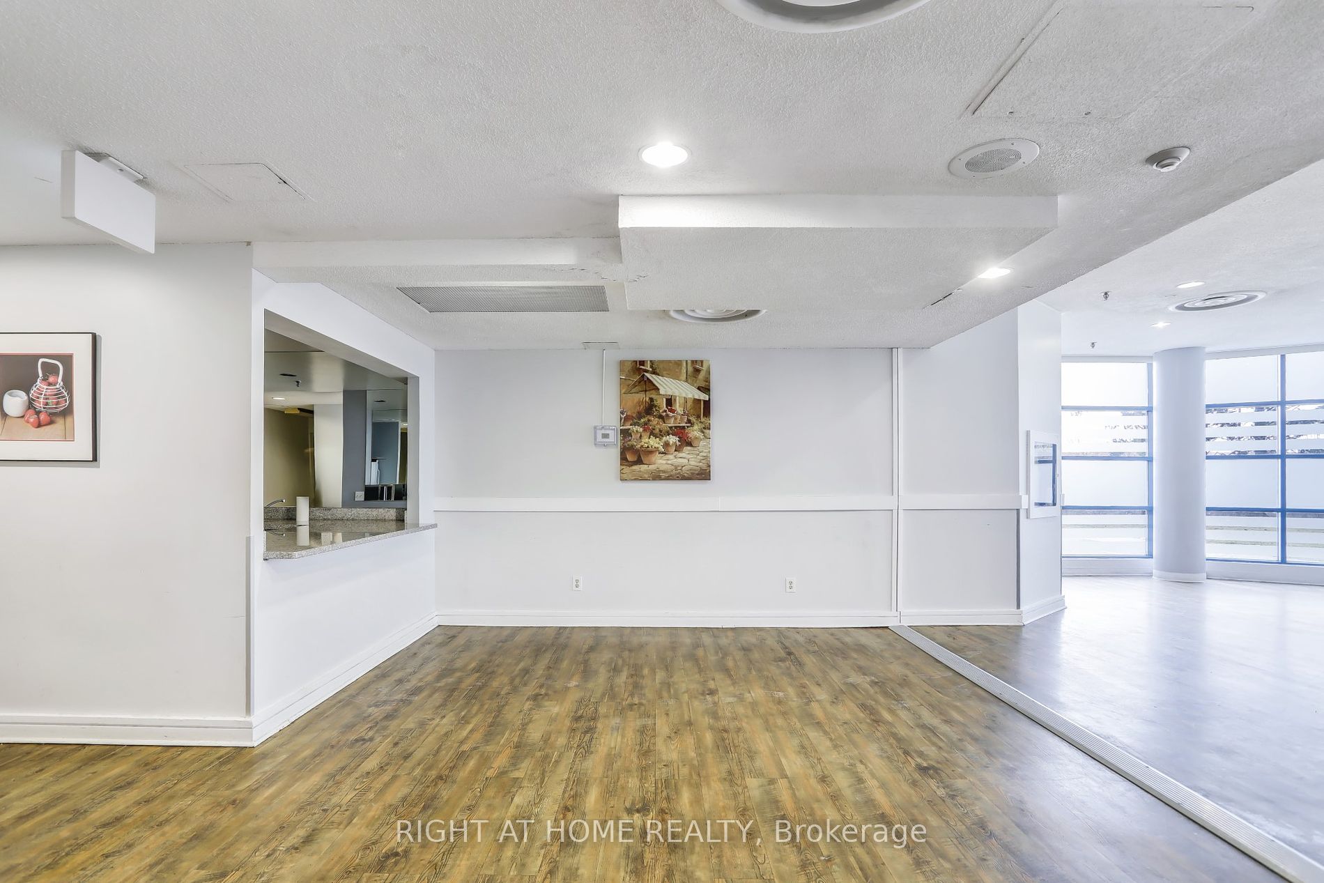 25 Trailwood Dr 904