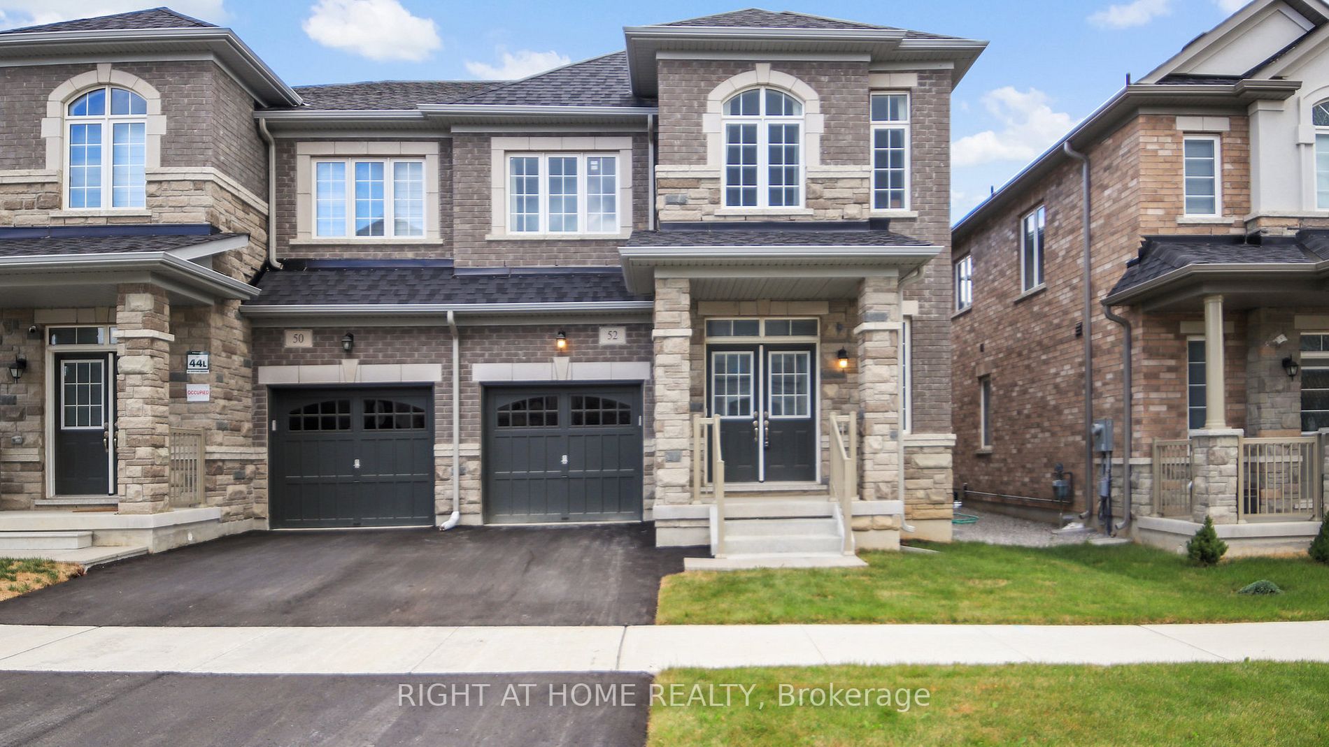 52 Crofting Cres