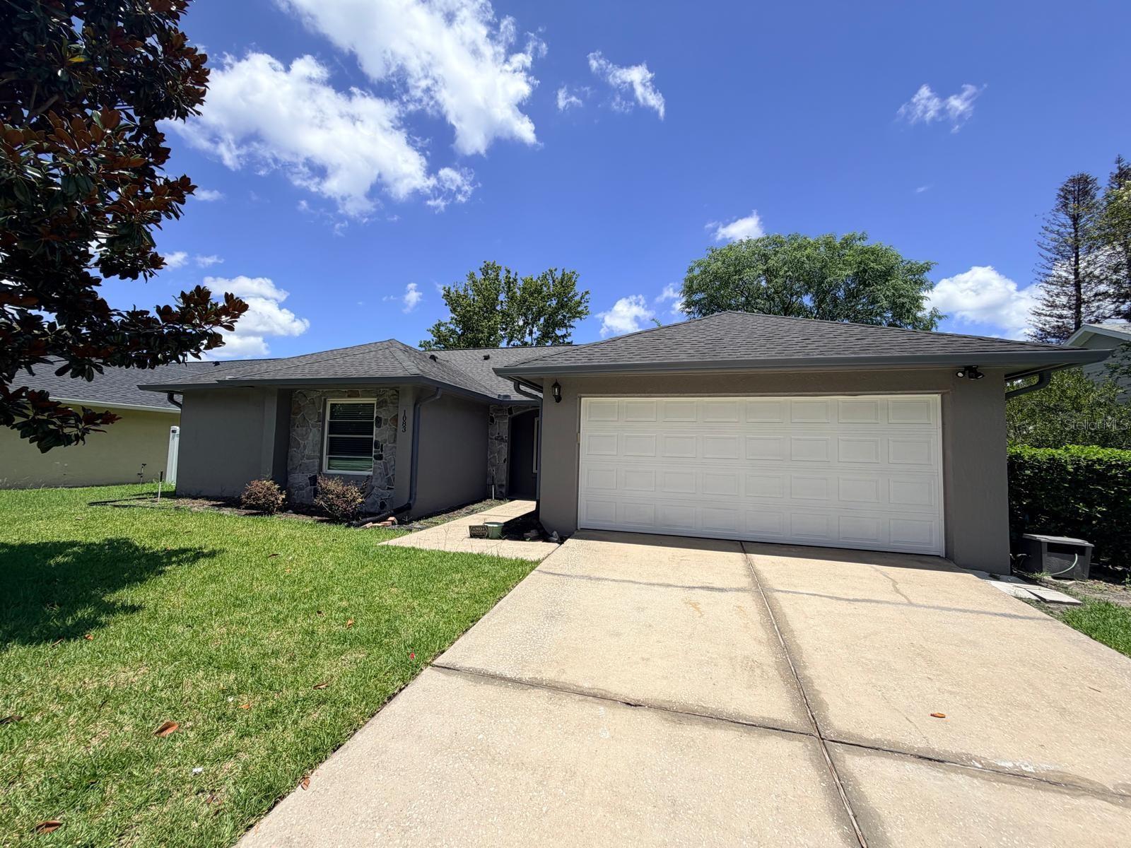 1083 Beckstrom Dr