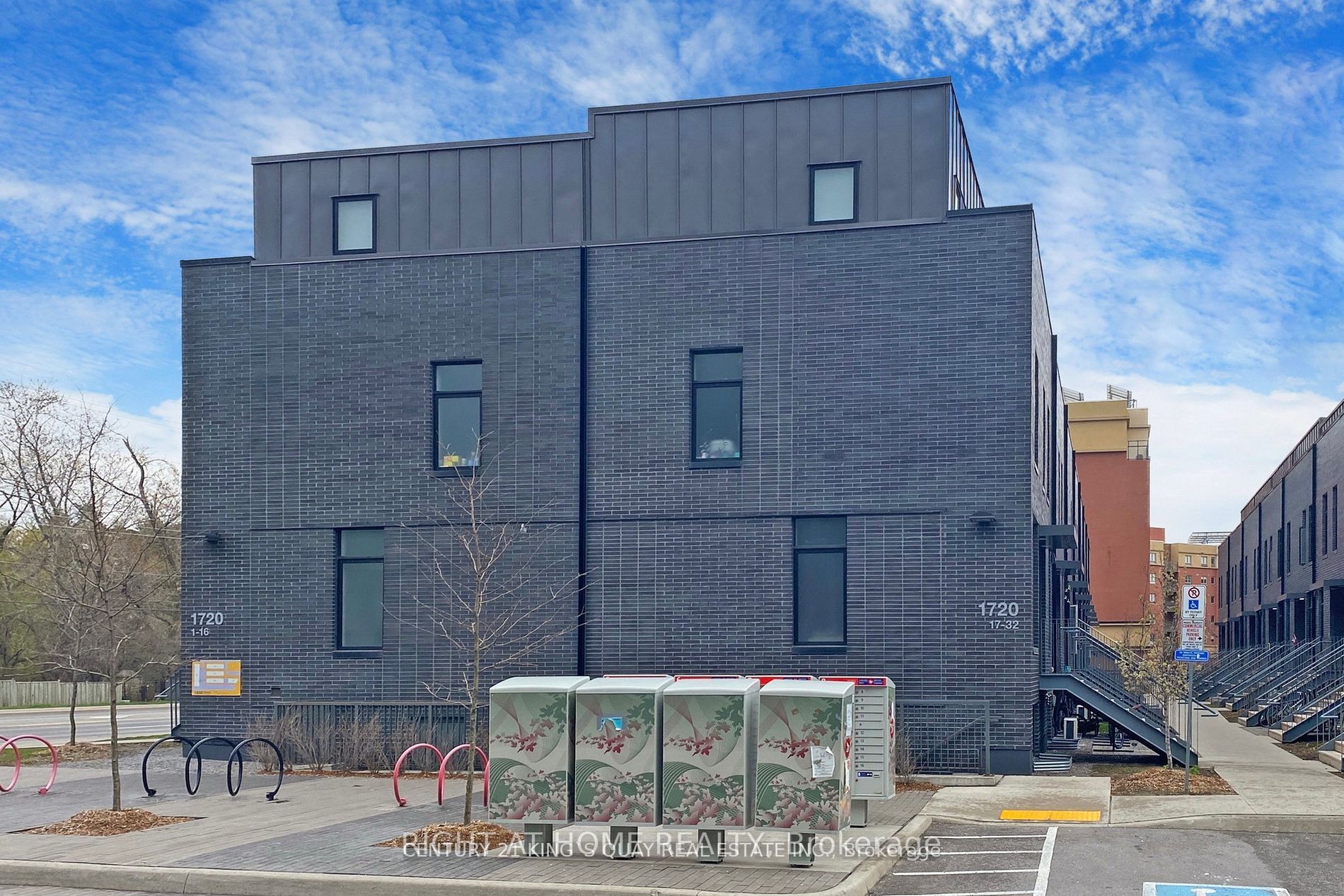 1740 N Simcoe St 42