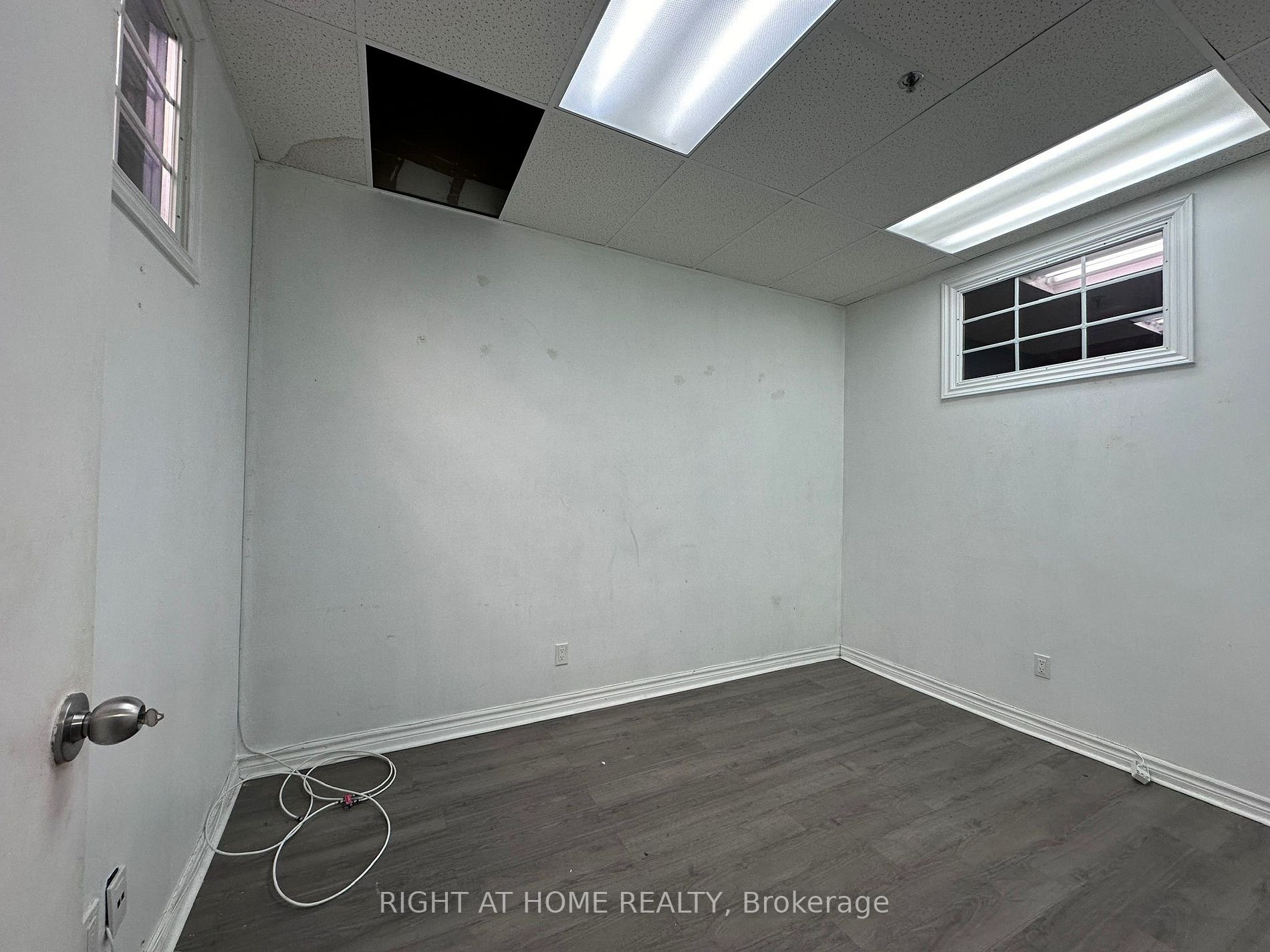 1278 W St.clair Ave 5