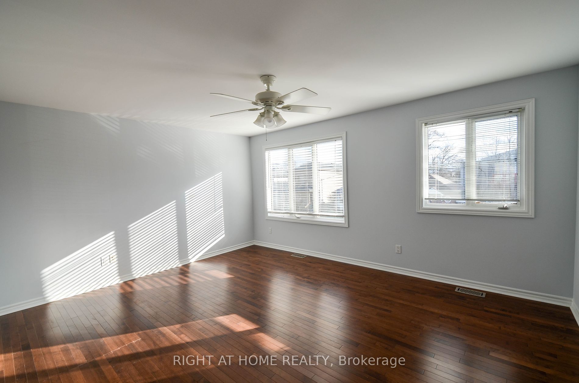 12 Plains Rd