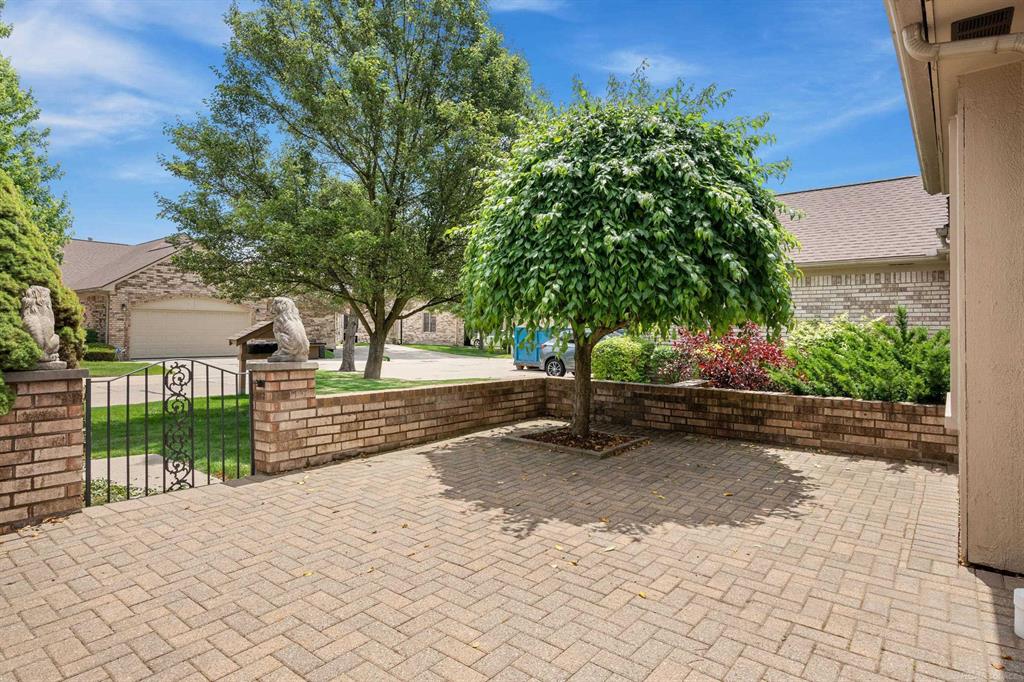 43577 N River Bend Drive