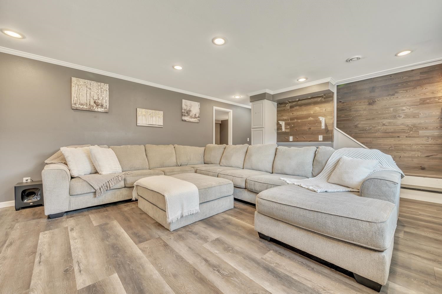 3621 Ithaca Avenue