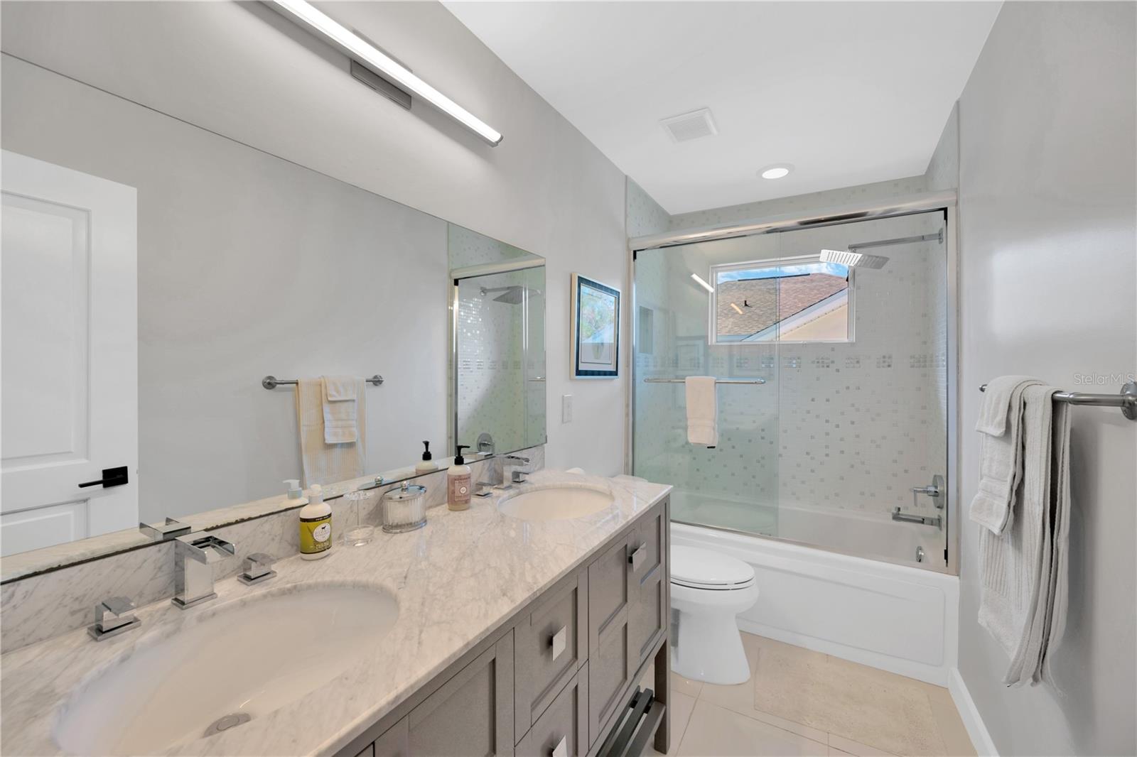 2802 Northpointe Lane