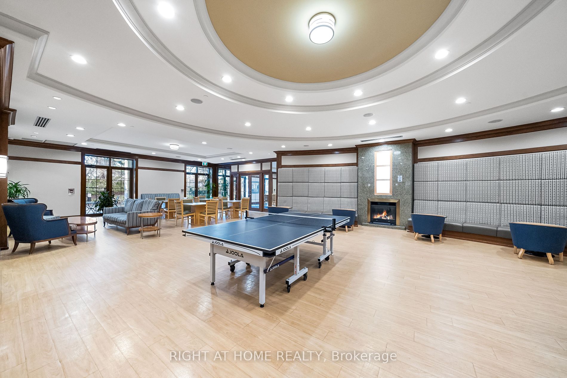 80 S Harrison Garden Blvd 1122