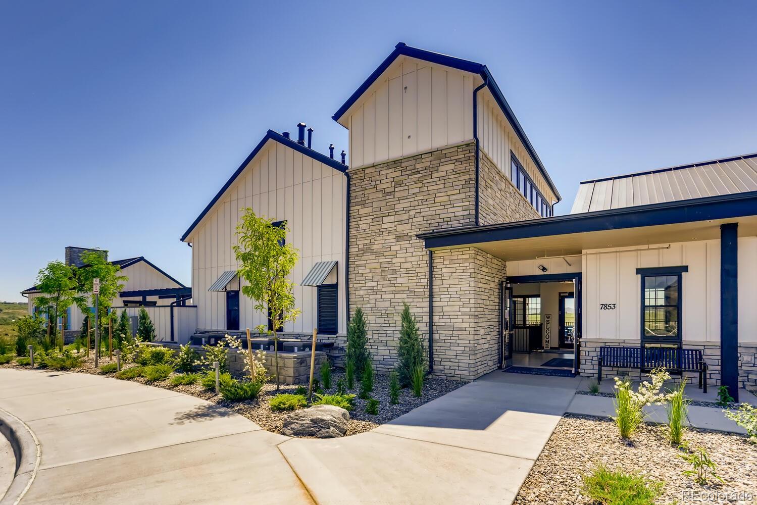 8214 Mount Kataka Street