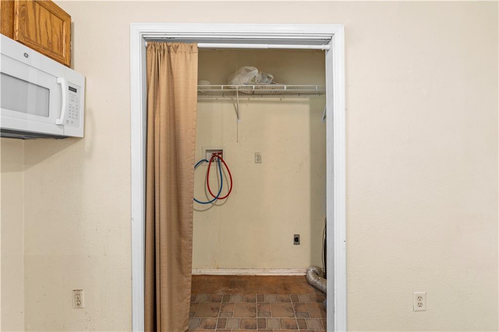 203 & 207 W Market Street