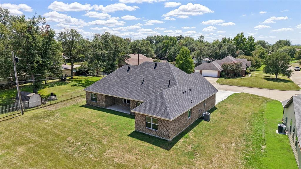 1702 Kings Lane